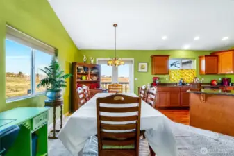 Perfect for gatherings. Imagine serving dinner here!