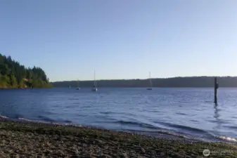 Nearby Lisabuela Beachfront Park