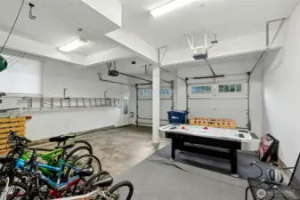 Garage/game room