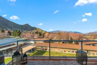 Spectacular views in each direction