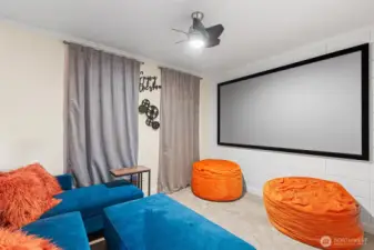 Third flex room! Just add a window and a legal 3rd bedroom.