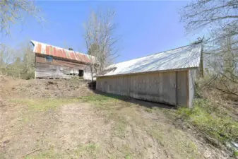 Barn and shed/shop