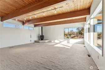 Large sunny south facing family room