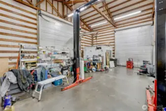 Ex large lift is not included in sale.  It can be purchased outside of the PSA.  Meat locker in corner.  Air  compressor, stack washer and dryer convey.