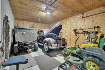 Room with second large shop door