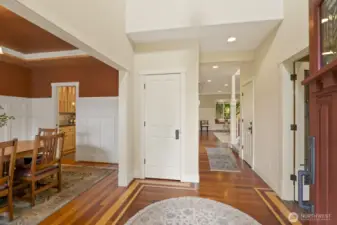 Back to that grand entry!