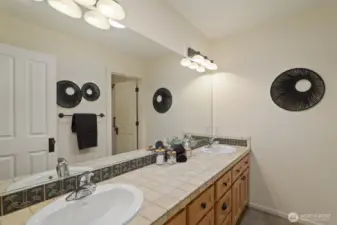 The upstairs bathroom...with its own water closet and shower/ tub.