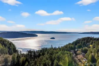 Enjoy coastal living with Martha’s Beach just a short 0.3-mile stroll from your door.