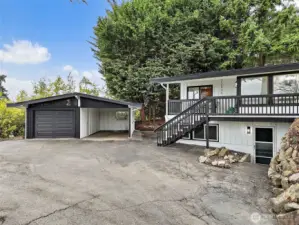 Brand new garage door and opener!