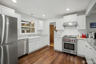 This light and bright cheery kitchen is sure to please the chef in the home with everything you need at your fingertips.