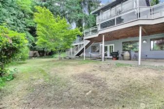 Huge home with 2 complete kitchens, a total of 6 bedroom and 3 full baths, separate laundry facilities, massive deck space, lovely mountain and valley views, plus 2-car garage and lots of driveway space.