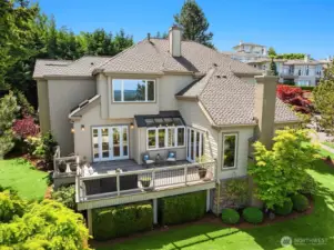 What a stunner! This home truly offers the best of Lakemont living - convenient location, updated design, wonderful views and more.