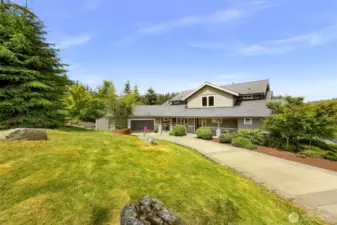 Loooong Driveway