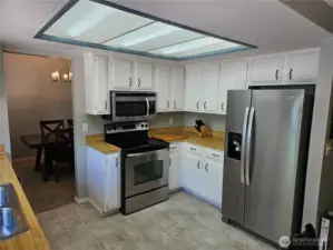 Cooks Kitchen "Super Roomy and Efficient"