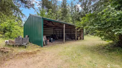 3 stall Pole Building