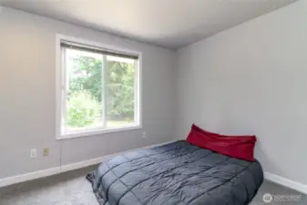 2nd bedroom