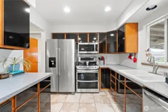 All appliances stay with the house.