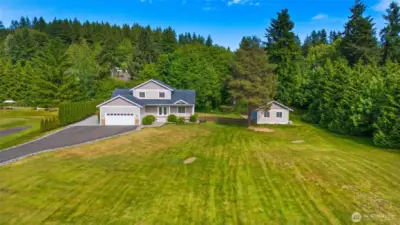 Detached shop for extra storage, lawn equipment, boat, hobbies