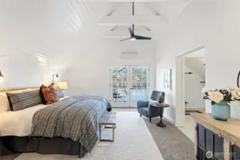 Gorgeous high vaulted ceilings!