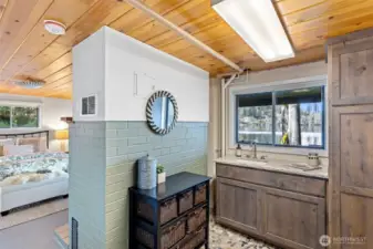 Lower floor kitchenette