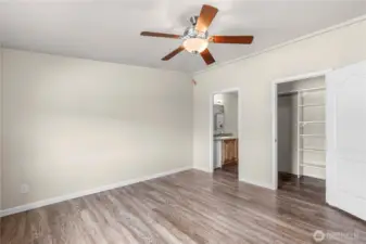 Primary suite