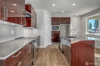 photo shown in homesite #6