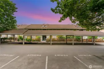 Welcome to this wonderful Lea Hill Condo with assigned covered parking with the potential to add additional parking spots.