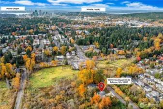 Shopping and freeway closeby