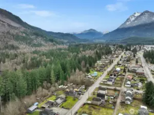 Darrington - Montague Ave