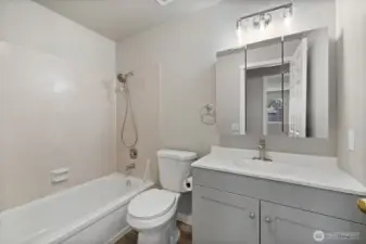 2nd Floor Main Bath