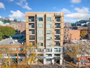A boutique condo complex of only 28 units. Professionally managed, deep reserve fund, no assessments, and rental cap providing 82% owner occupancy rate.