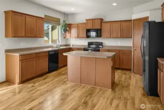Sooo much cabinet and counter space!