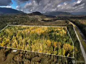 Outline of 38.68 acres, buyer to verify