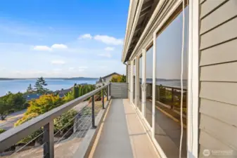 Primary balcony