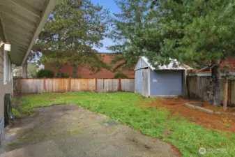 Includes Outbuilding