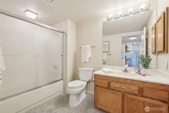 Full hall bathroom