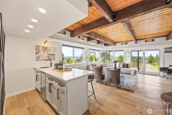 Lower level rec room/family room