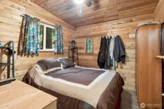 Side addition bedroom. Also fully lined with cedar.