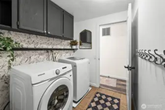 Large laundry room. 13911 113th Ave Ct E, Puyallup, WA 98374