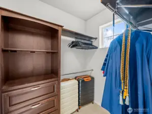 Closet in secondary bedroom