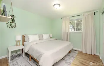 1st bedroom (primary)