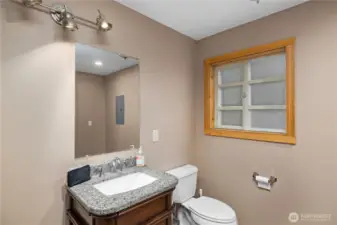 Main level bath with shower.
