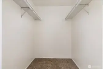 Spacious walk-in closet in primary suite!