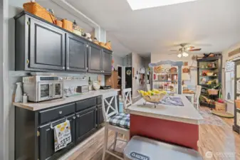 Kitchen with center island