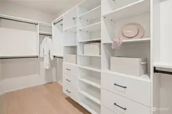 Primary suite custom built-in closet