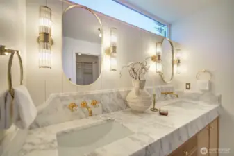 Primary double sinks, Italian Carrara marble, Waterworks fixtures