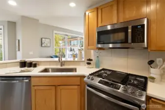 A delightful space to cook in!