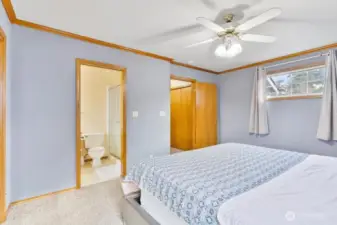 Primary suite with ceiling fan!