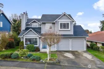 Beautiful curb appeal!