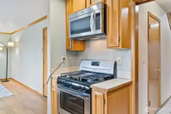 Gas stove/oven!